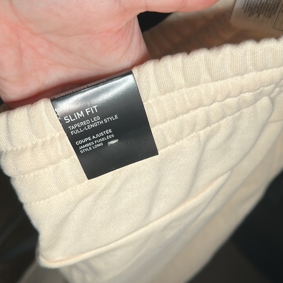 Adidas joggers in cream - Picture 5 of 5